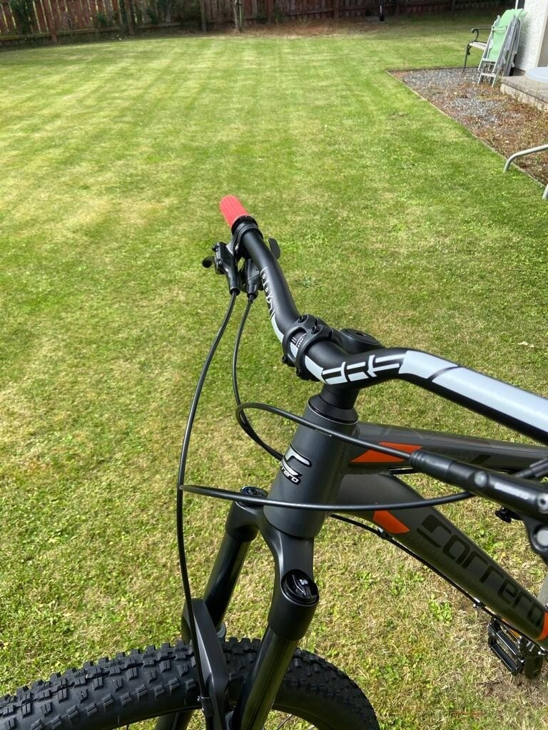 titan full suspension mountain bike